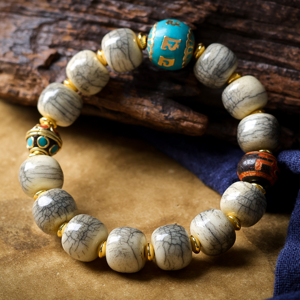 Women Accessories Nepal - Gekrakelde Yak Bone Barrel Bead-armband met